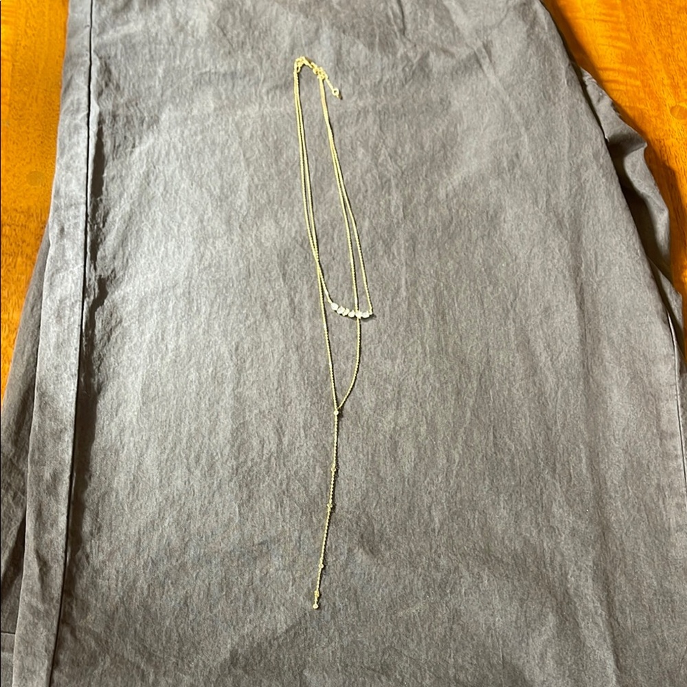 Chic Gold Necklace with Beads